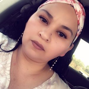 Meet your Posher, Perla